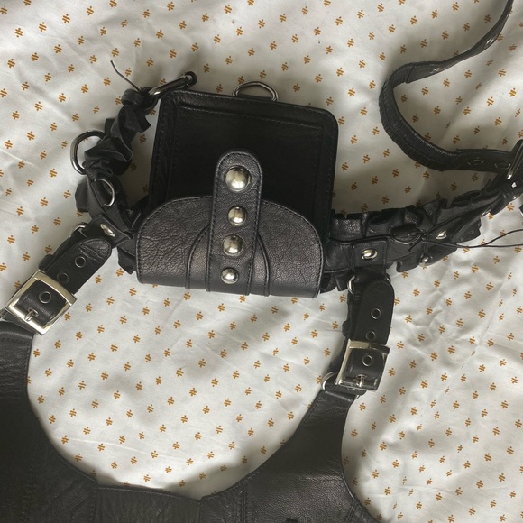 Skin graft garter belt - Picture 4 of 5